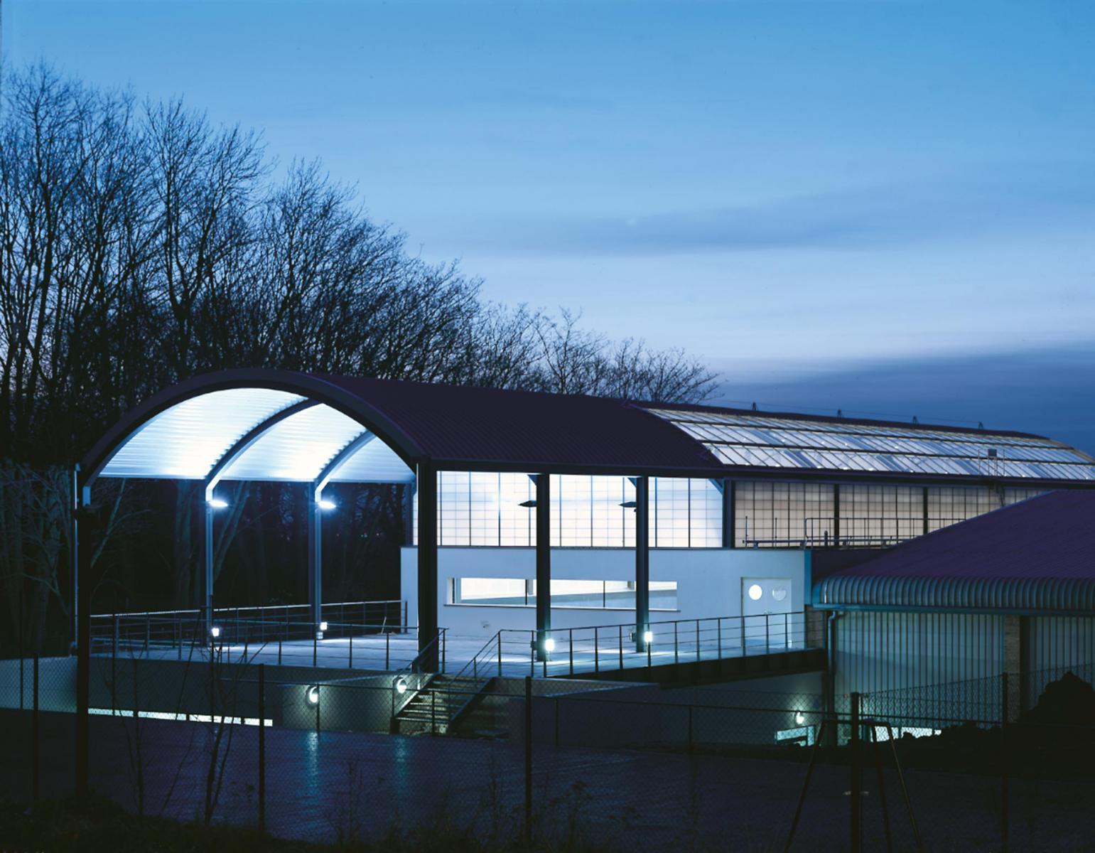 Sports Centre, Hendon - Exterior view