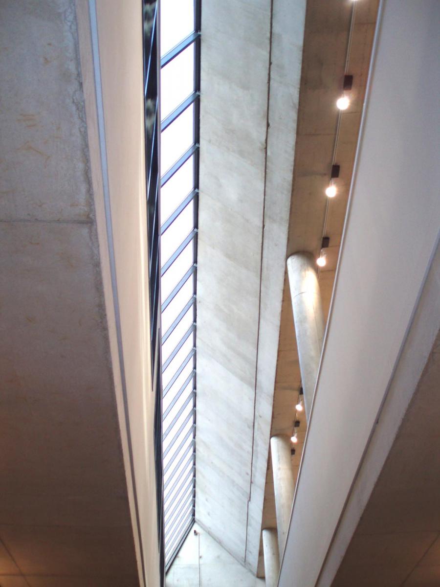 Oldham Library and Lifelong Learning Centre - interior skylight
