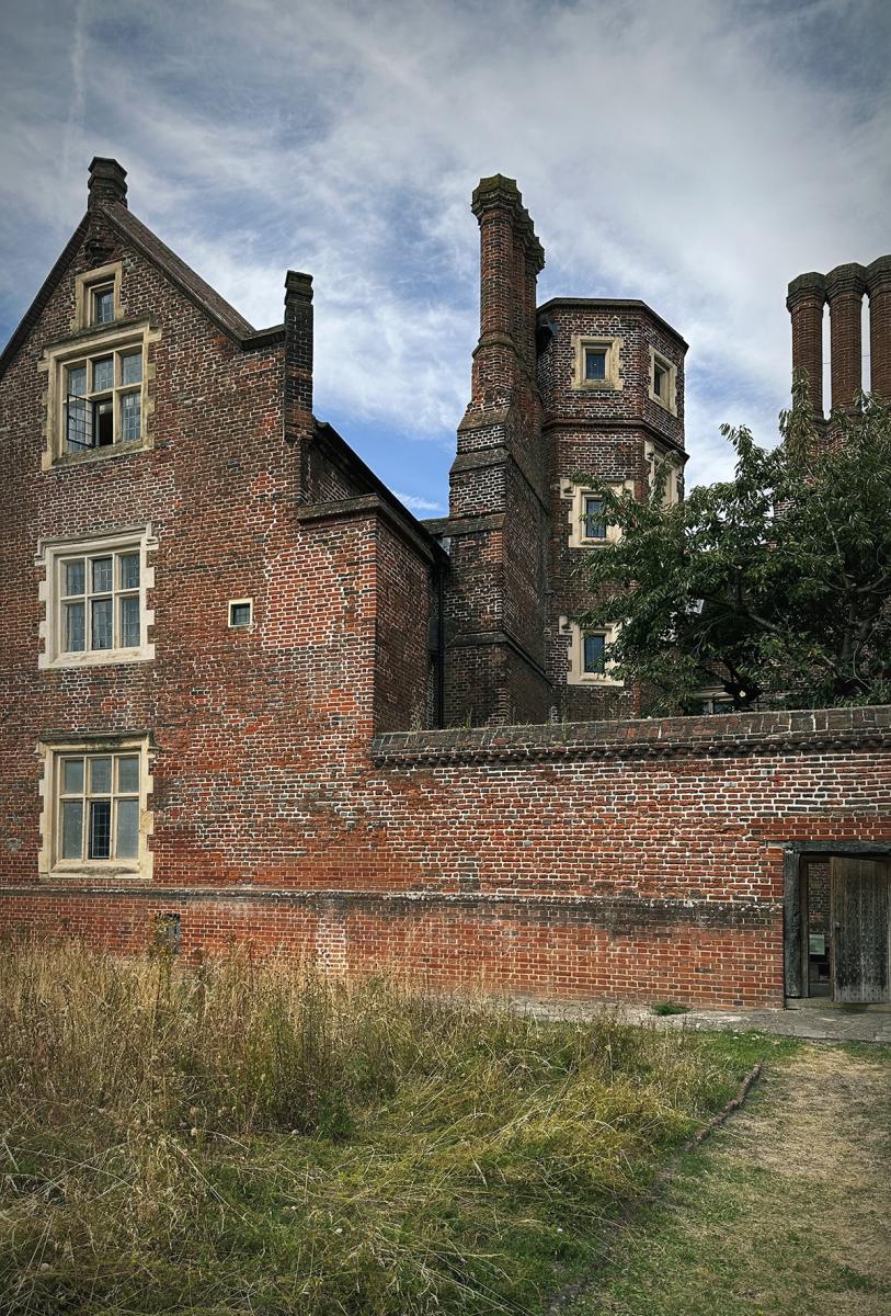 Eastbury Manor 02_Building_National Trust_PRS Architects